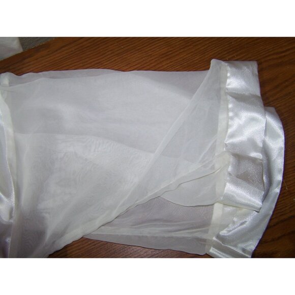 Dentelle Robe White Silky/Satin Feel Small Wrap Cover Up Bridal - Picture 7 of 10